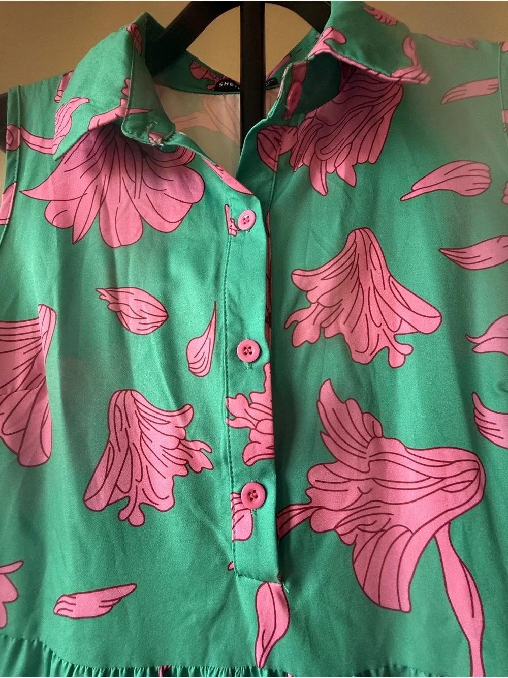 Woman's SHEIN Green Sleeveless Dress with Pink Floral Print large